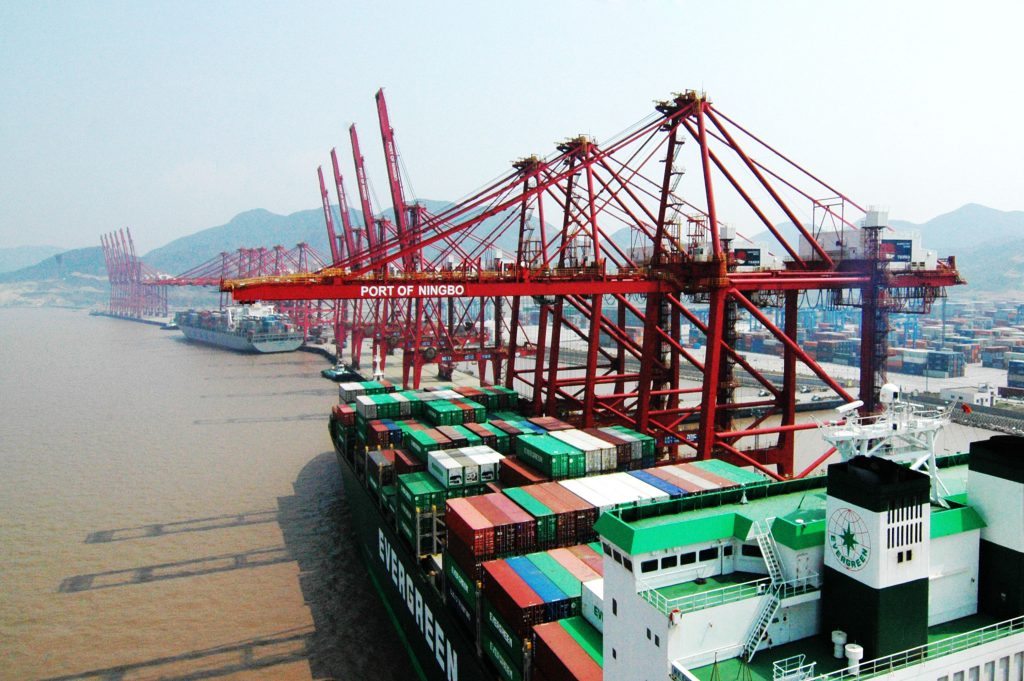 Porto de Ningbo-Zhoushan compra terminal Jiangyin Sunan, OMDN, O Mundo dos Negócios